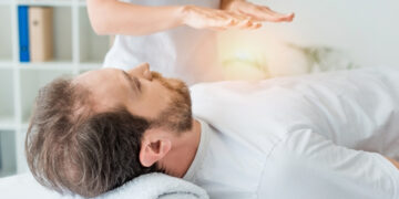 Reiki ile Enerjiye Teslim Olmanın İnceliği